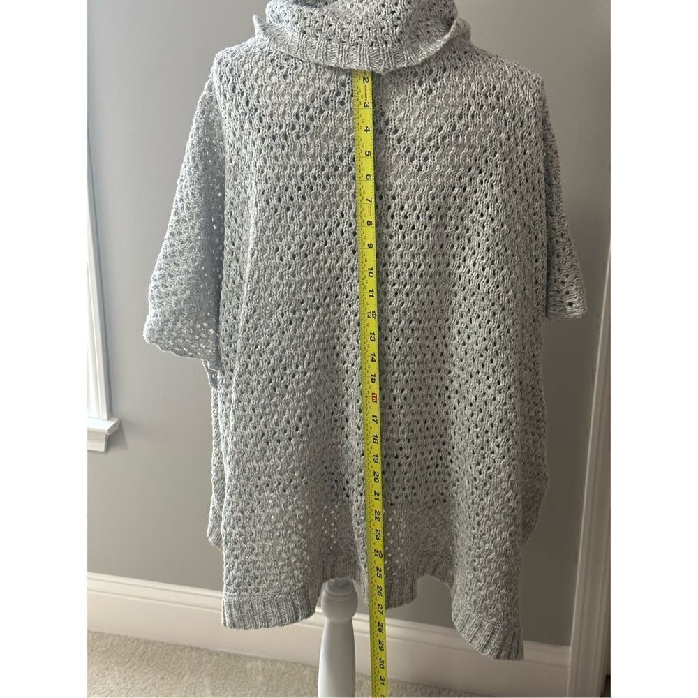 Open weave knit poncho - Picture 4 of 7